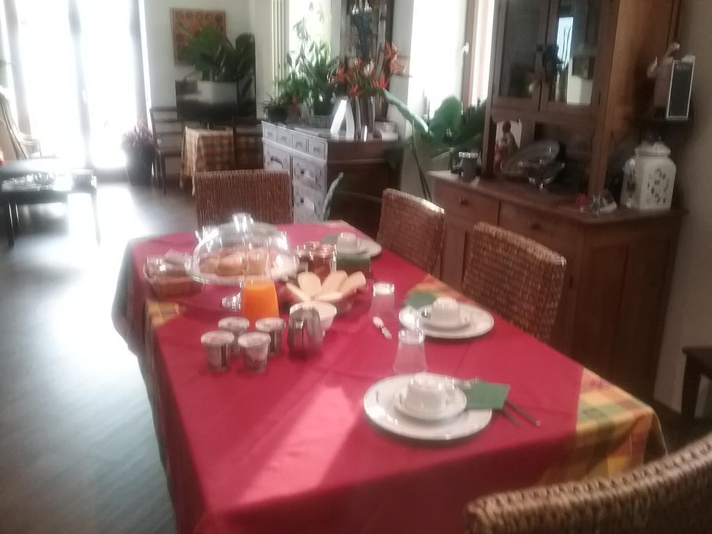B&B Le Tre Chiavi Isera Екстер'єр фото