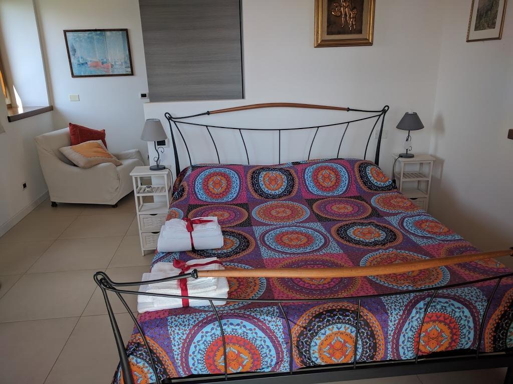 B&B Le Tre Chiavi Isera Екстер'єр фото